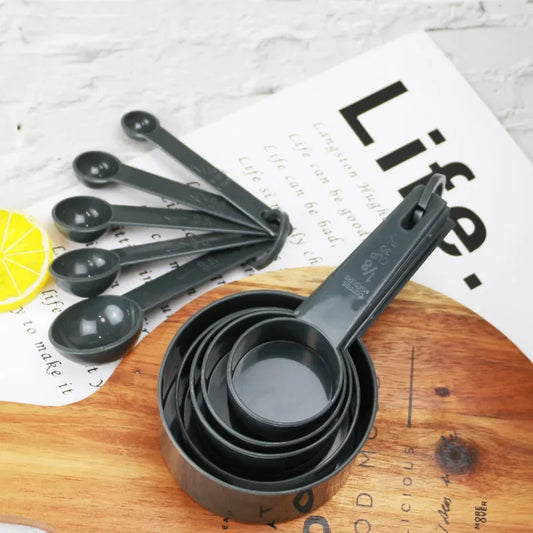 Kitchen Measuring Cups & Spoons