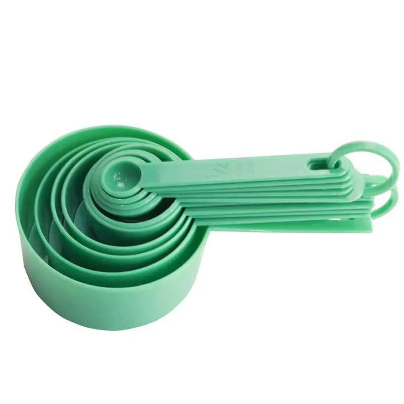 Kitchen Measuring Cups & Spoons
